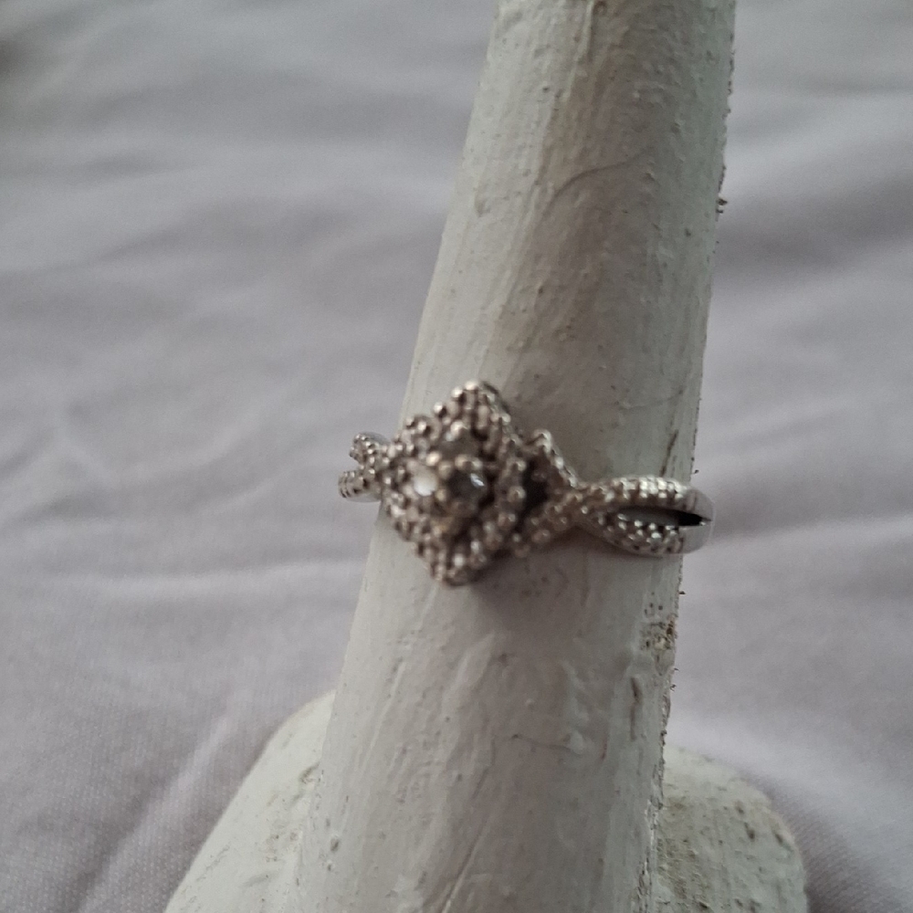 Elegant DIAMOND Silver Women's Ring